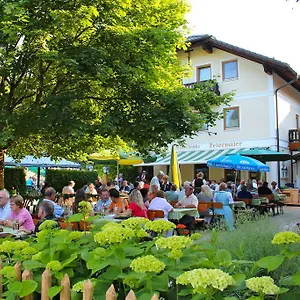 Hotel Land-gut-hotel Gasthof Waldschanke, Altfraunhofen